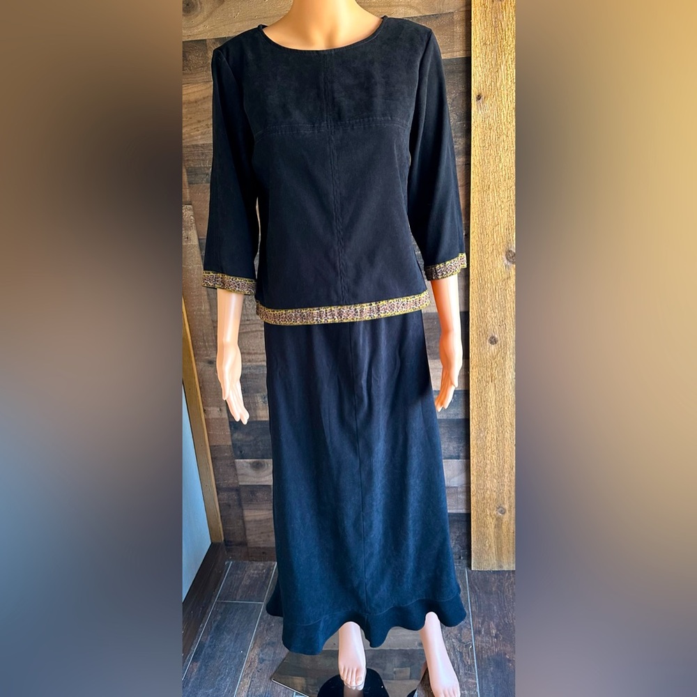 Elegant Black Top and Ruffled Skirt